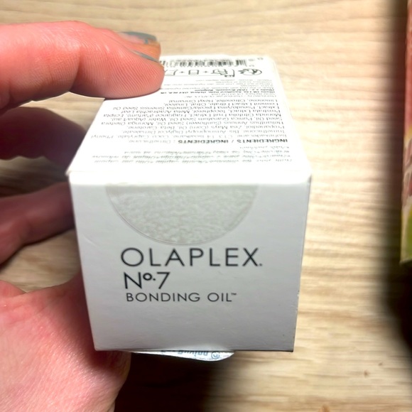 OLAPLEX NO. 7 BONDING OIL NIB!! - Picture 5 of 5